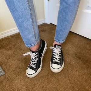 Black Converse.